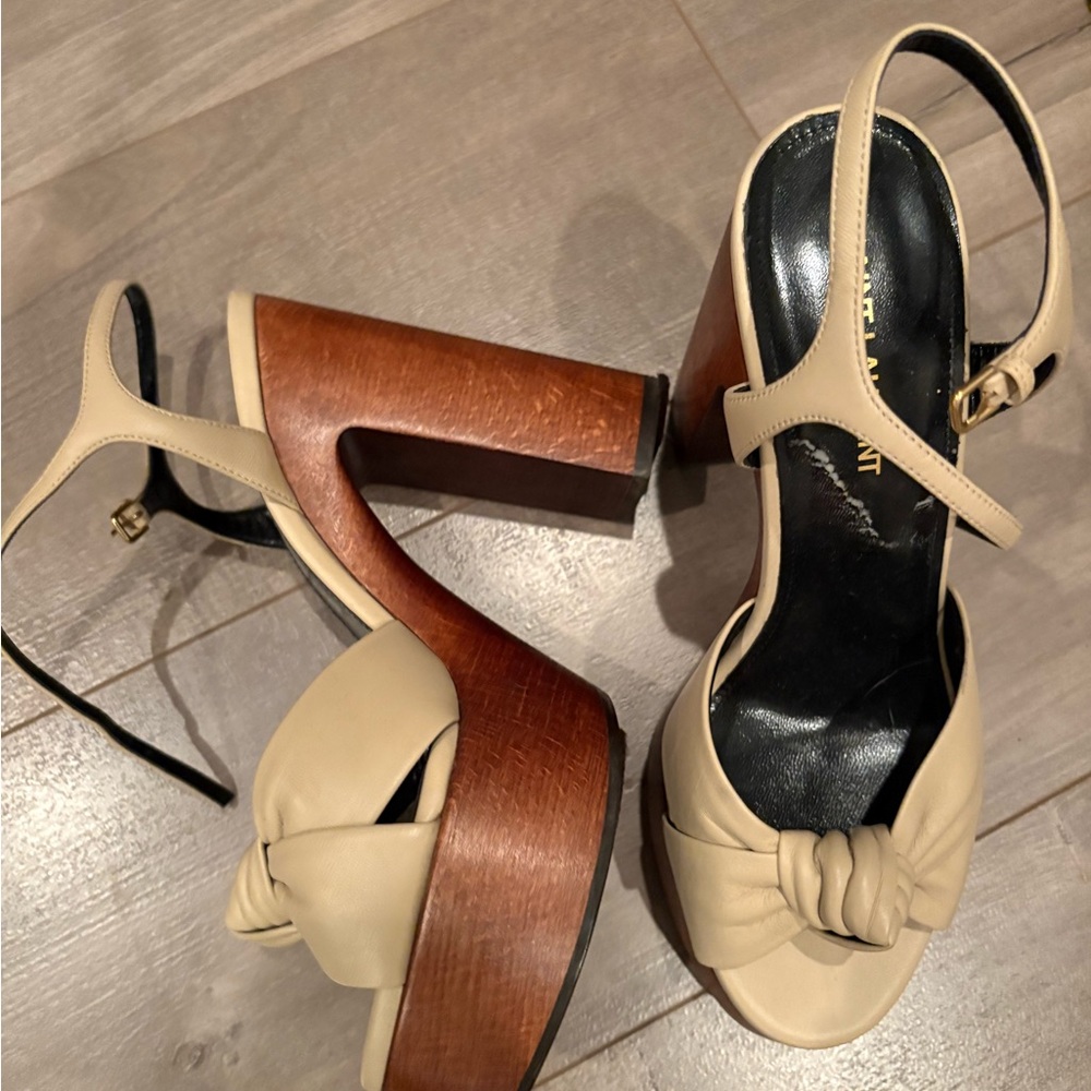 Saint Laurent Beige Knot Detail Heels